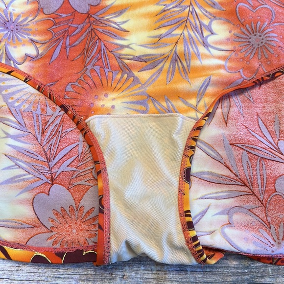 Islander Tropical Swimsuit • Sz 22W - Picture 7 of 11
